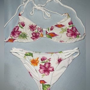 Frankies Bikinis